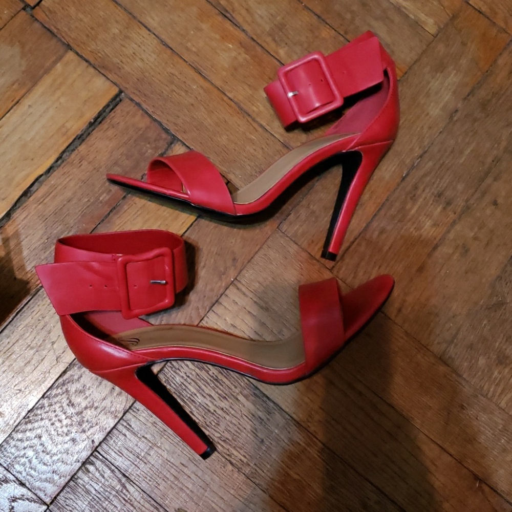 Lola Shotique Single Sole Heels